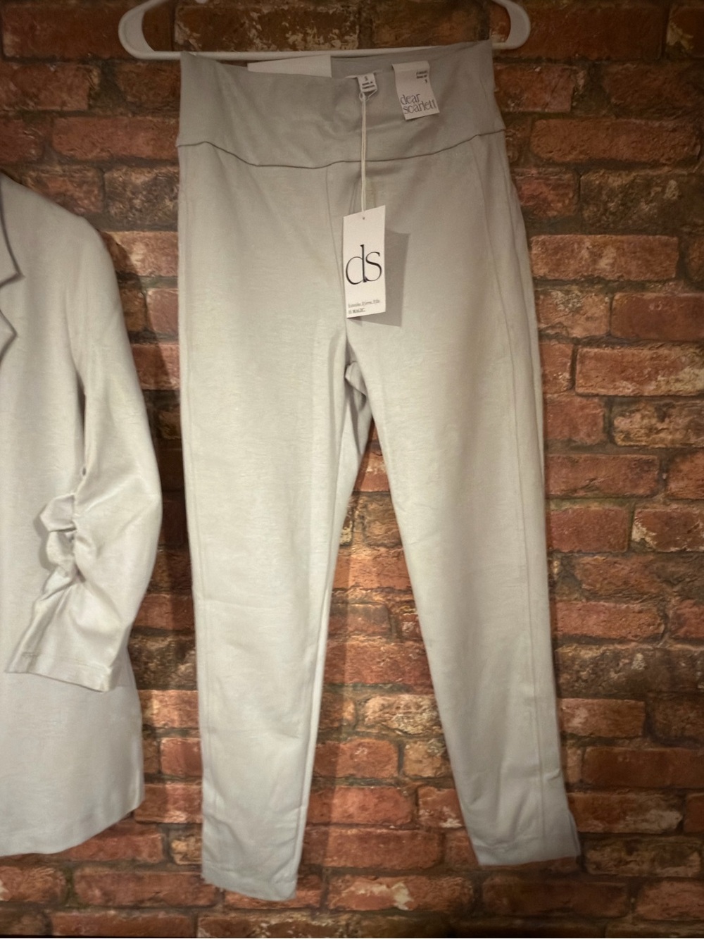 NWT Dear Scarlett “It’s Magic” Pearl Gray Ponte Blazer & Skinny Pants S,M,L - Picture 6 of 9